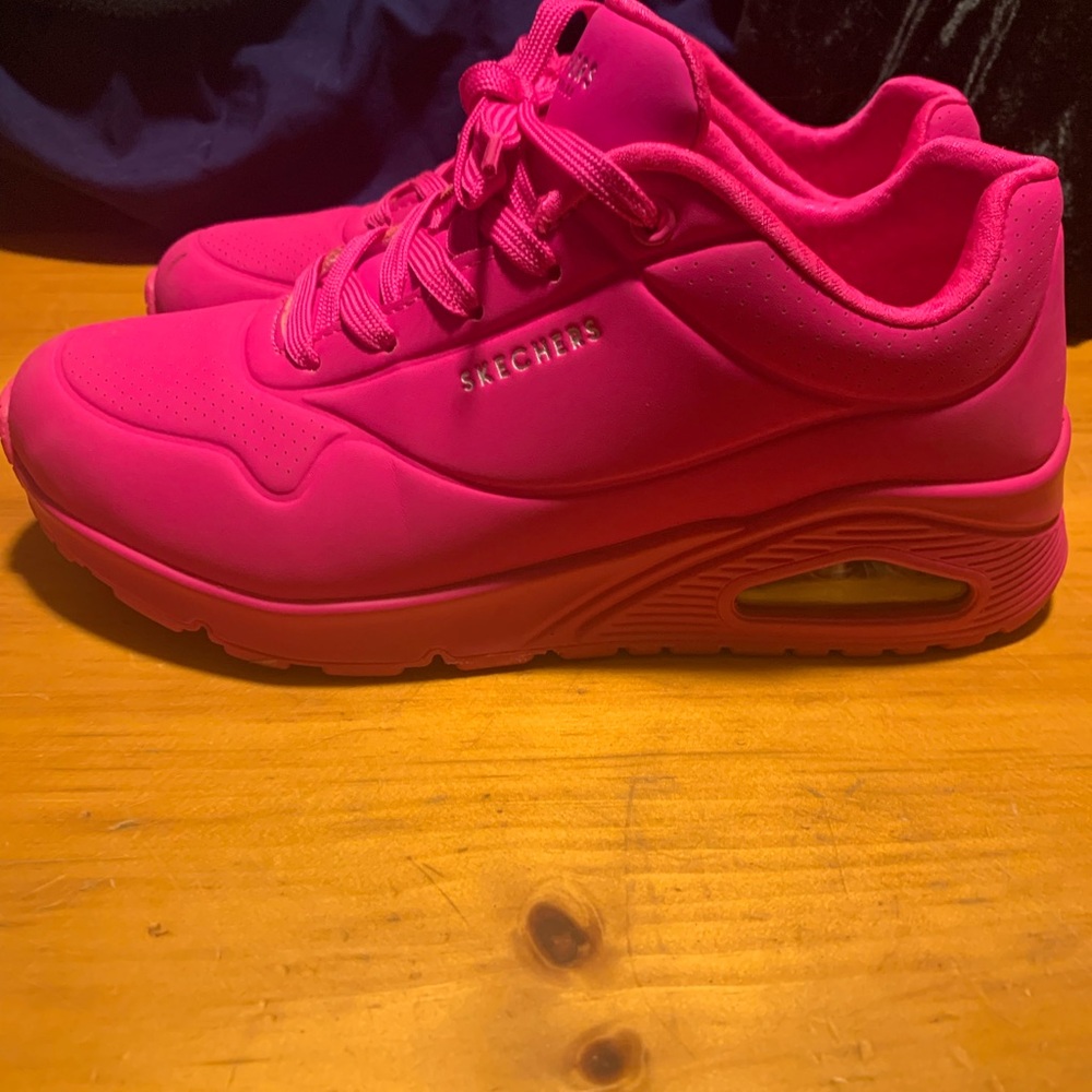 Skechers Women's Pink Sneakers